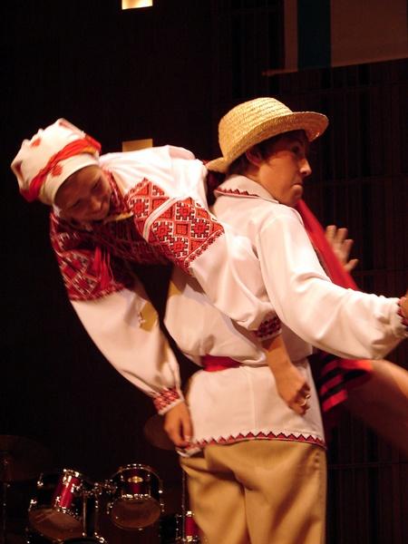 Український ансамбль пісні і танцю «Ранок» з Більська – 2008 р.
