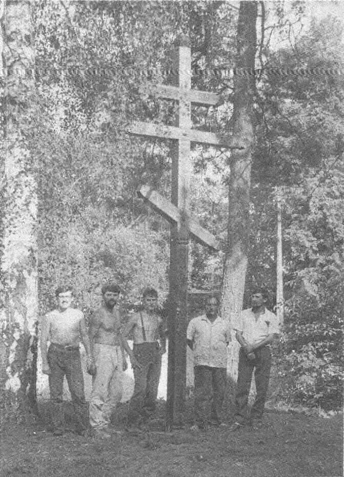 Церква і хрест у Козликах 1988 р.